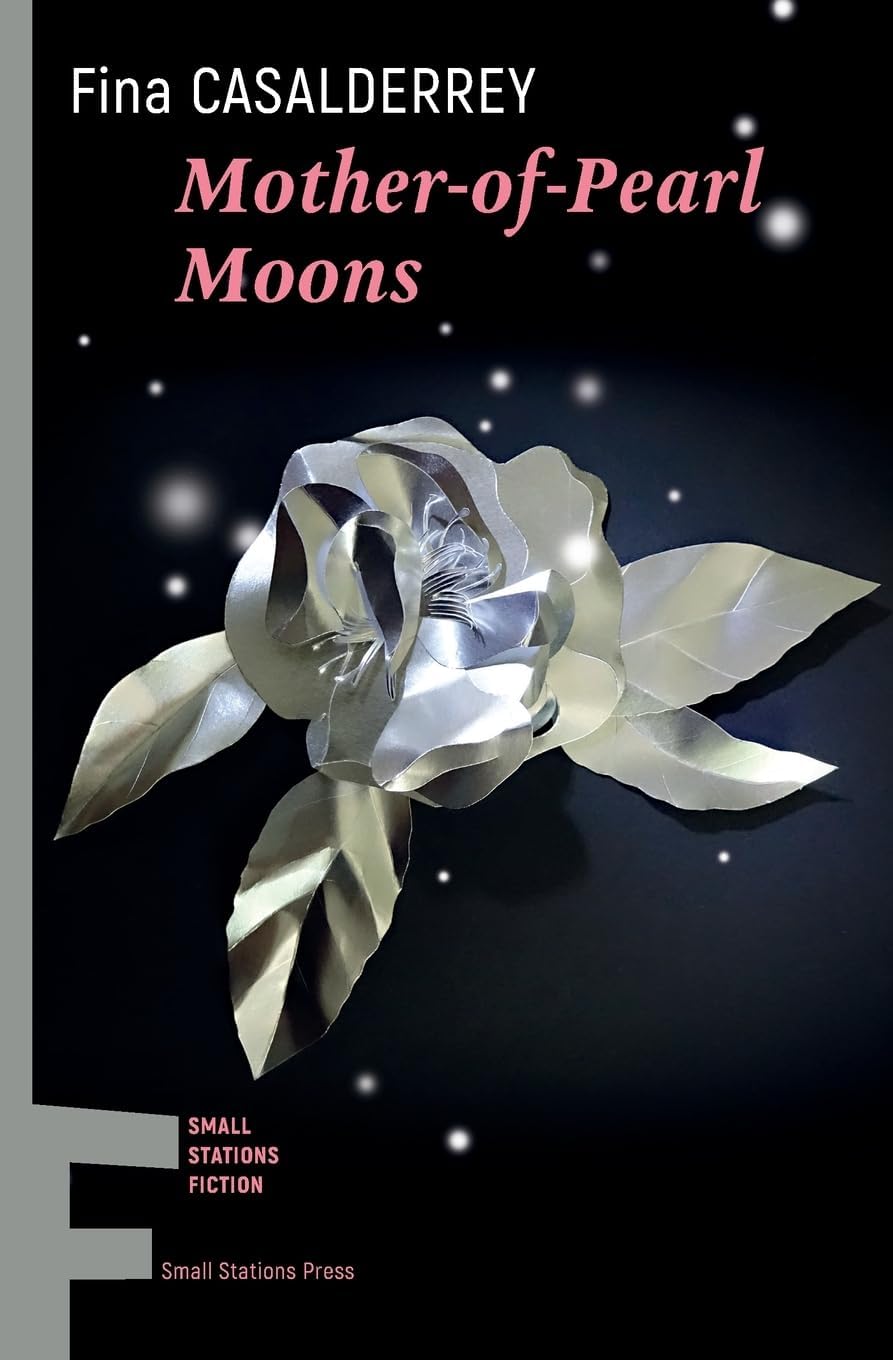 Moyher-of_Pearl Moons Fina Casalderrey